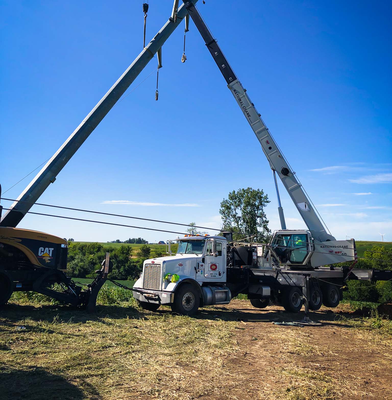 White truck with crane